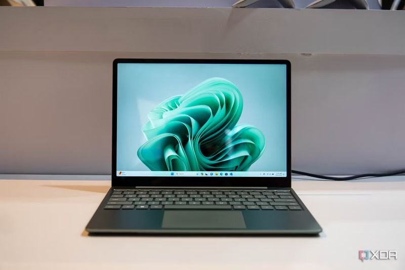 Surface Laptop Go 3 –  PC với năng lượng nhanh hơn 88%