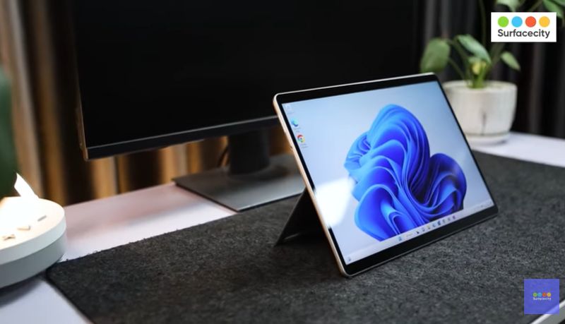 Surface Pro 8 mỏng nhẹ. tính di động cao