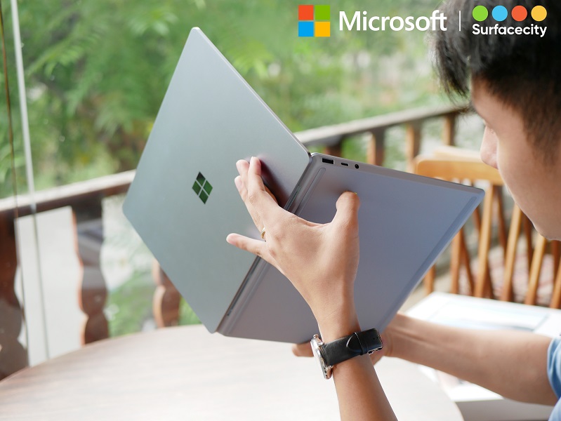 Microsoft surface laptop go