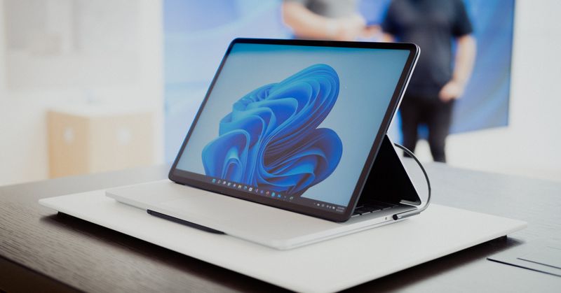 Surface Laptop Studio – máy tính xách tay cho người dùng chuyên nghiệp