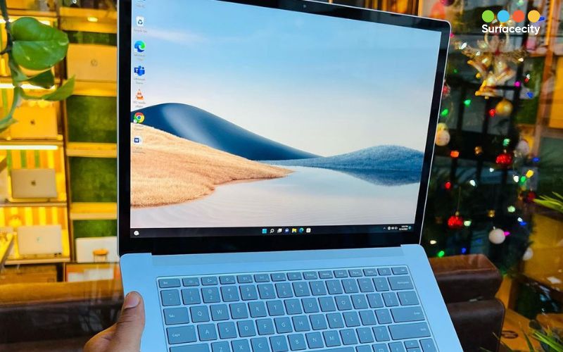 Surface Laptop 4 mỏng nhẹ, di động