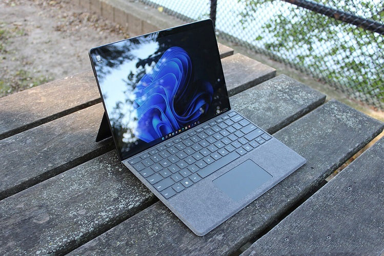 Ra mắt Microsoft Surface Pro 9