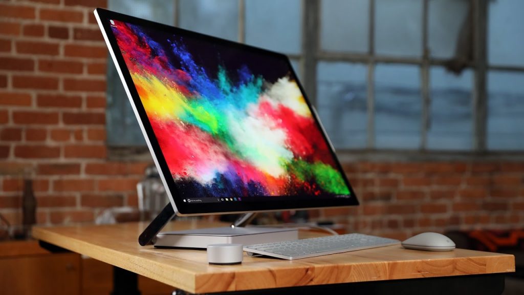 Trải nghiệm đa góc nhìn trên Surface Studio