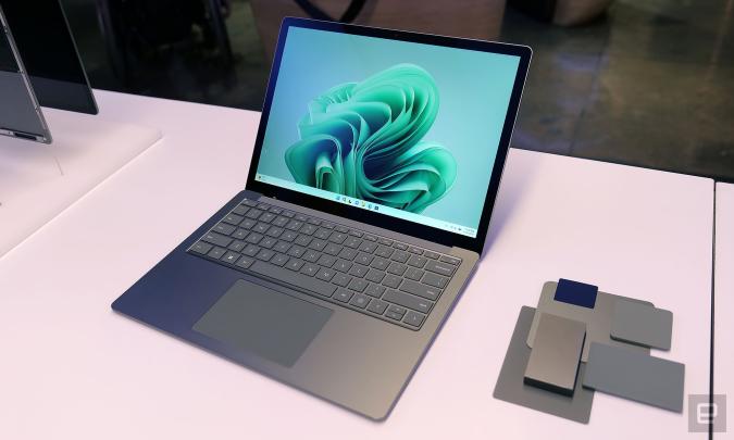 Trên tay Surface Laptop 5 Sage